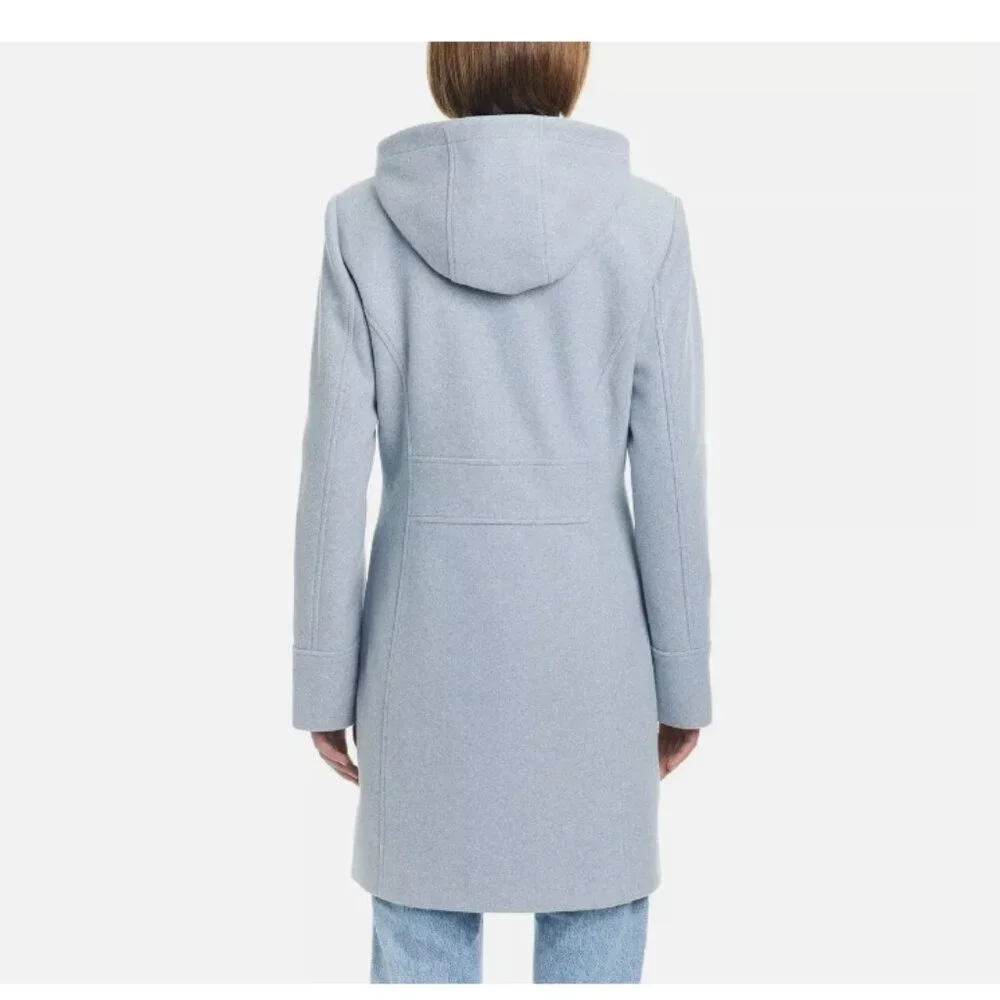 Vince Camuto new tag